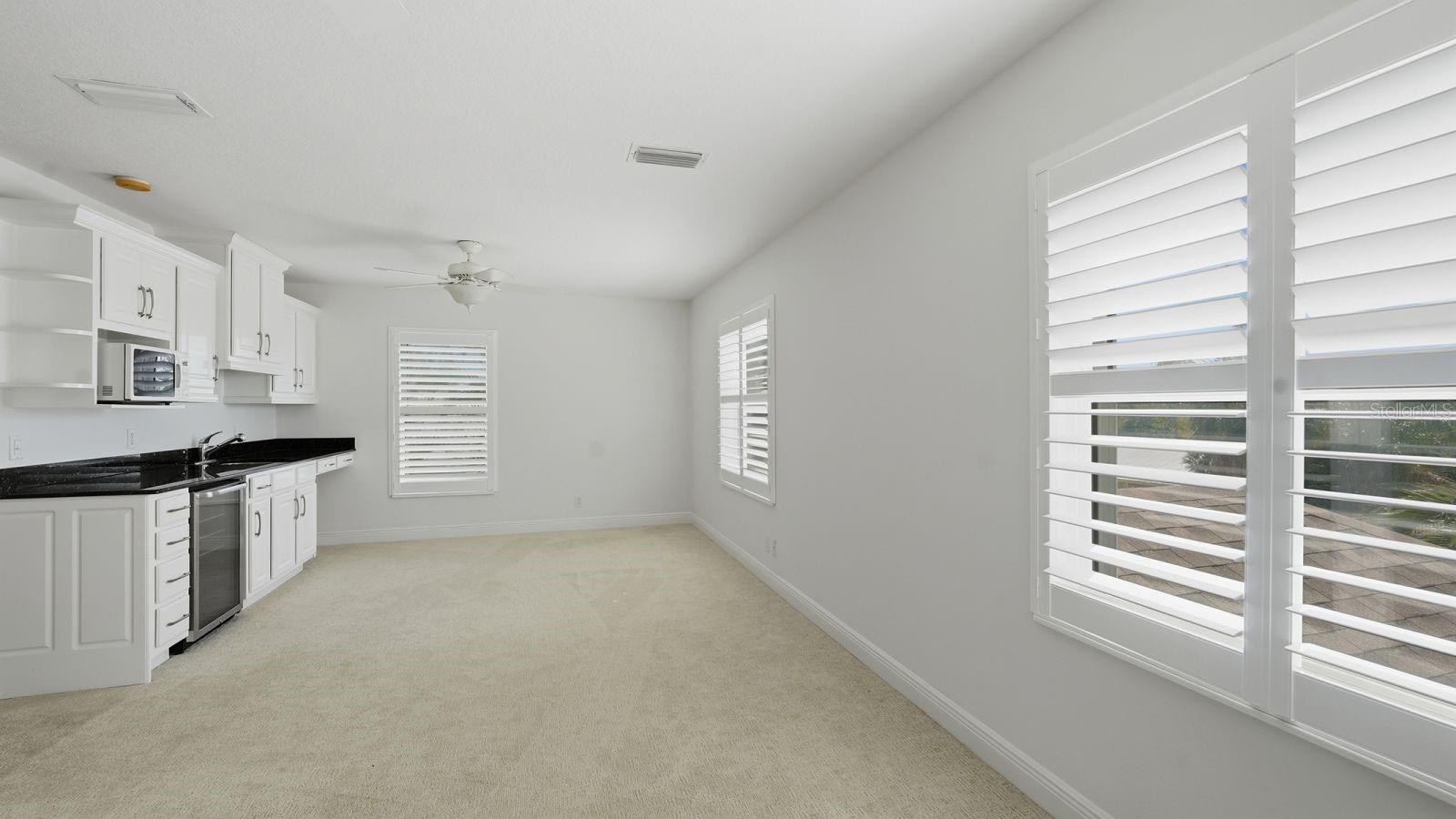 SLEEPY LAGOON PARK - Residential
