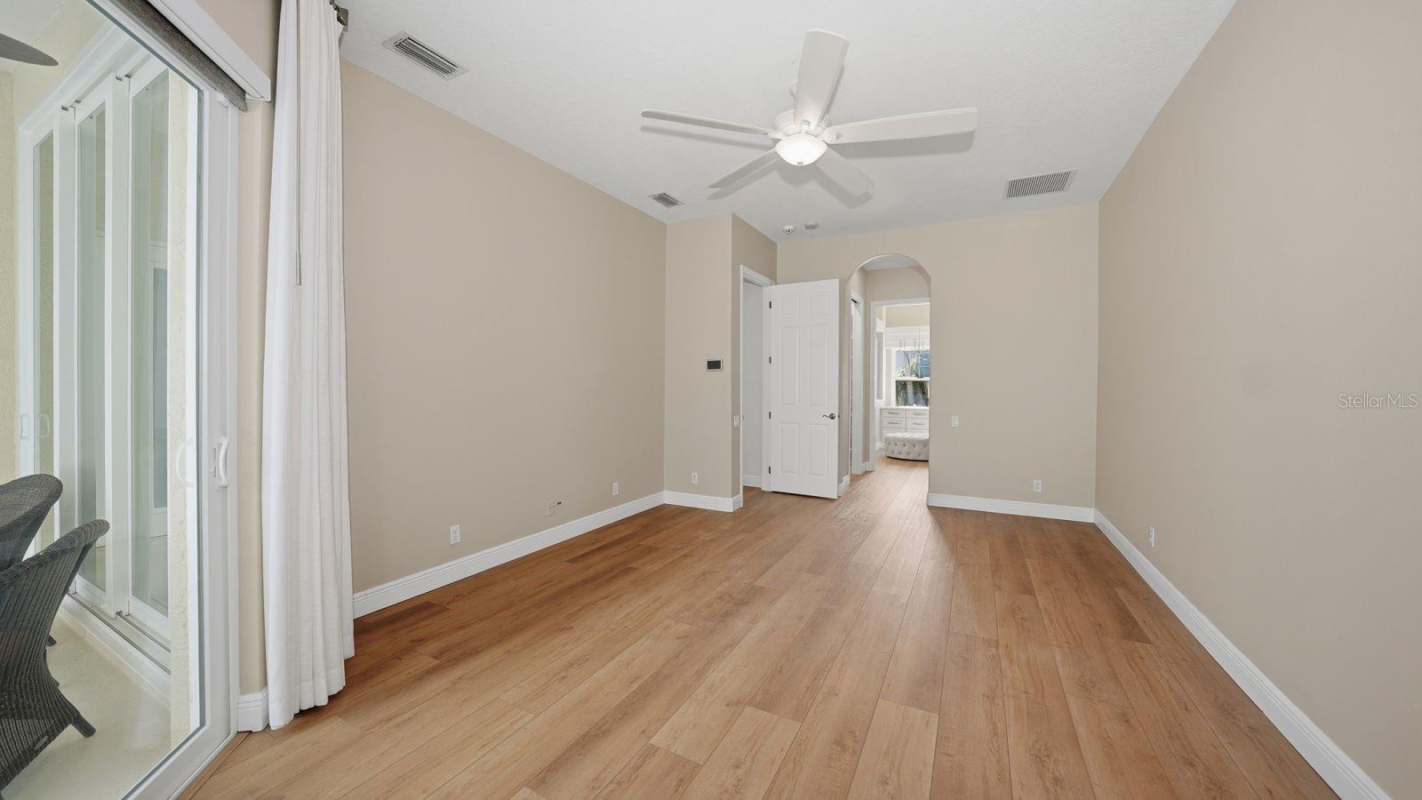 SLEEPY LAGOON PARK - Residential
