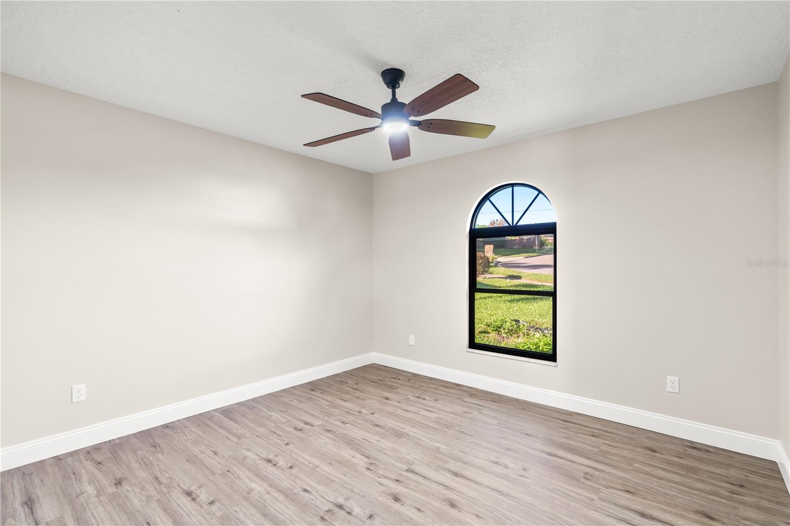 SHENNA HILL - Residential