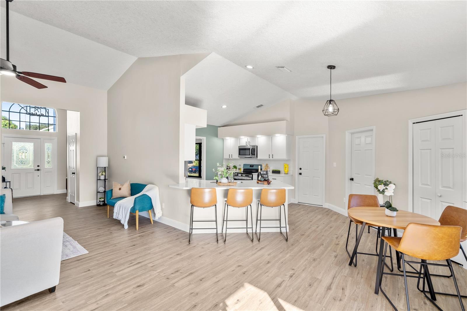 SHENNA HILL - Residential