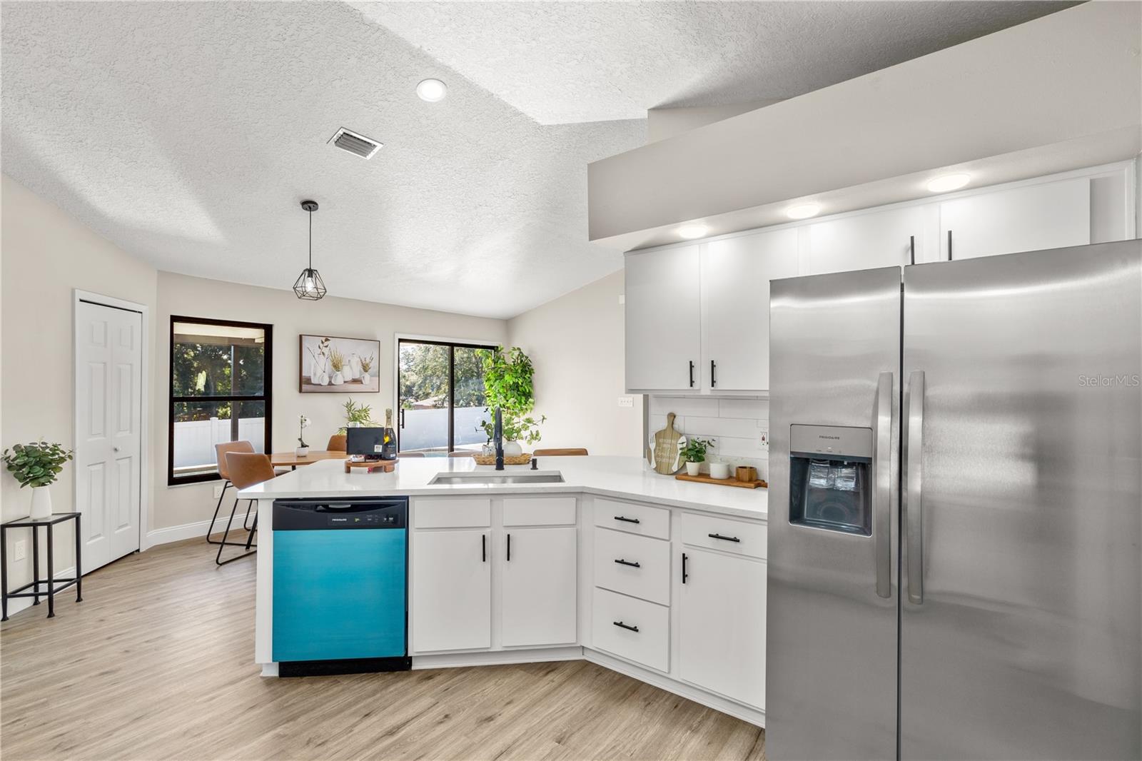 SHENNA HILL - Residential