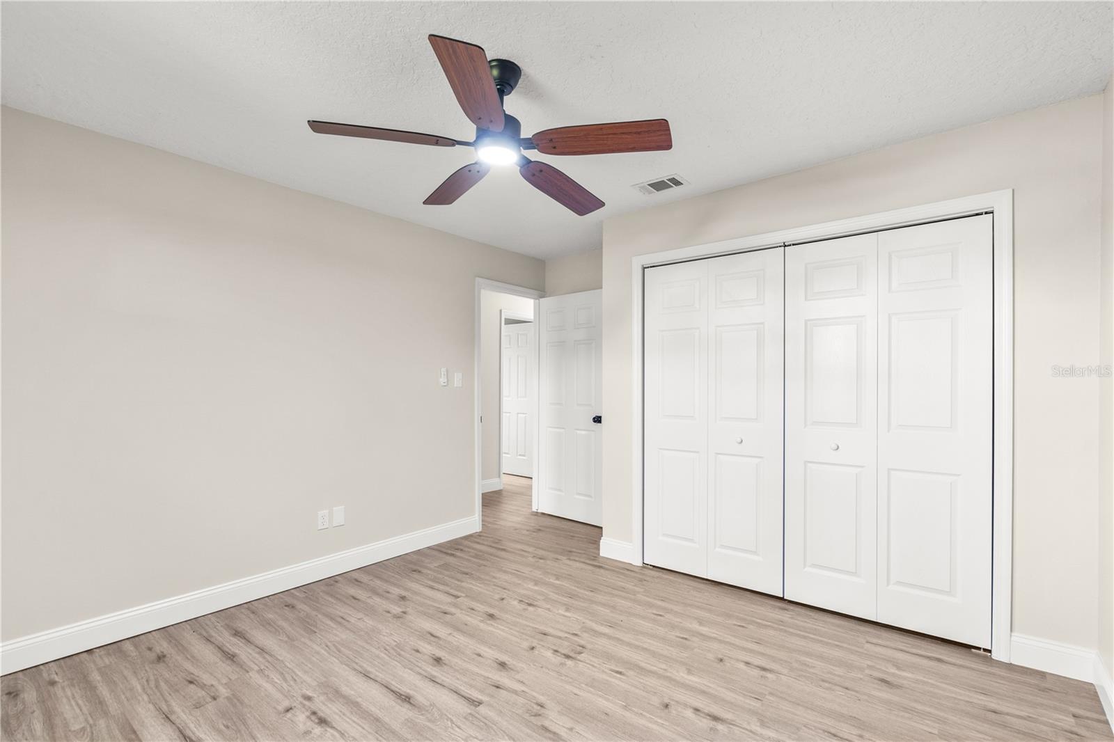 SHENNA HILL - Residential