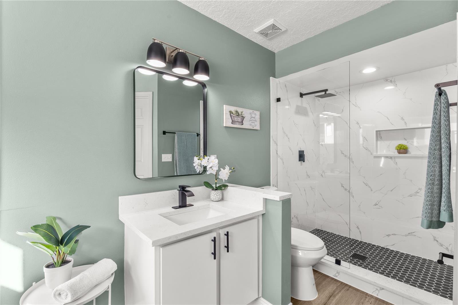 SHENNA HILL - Residential