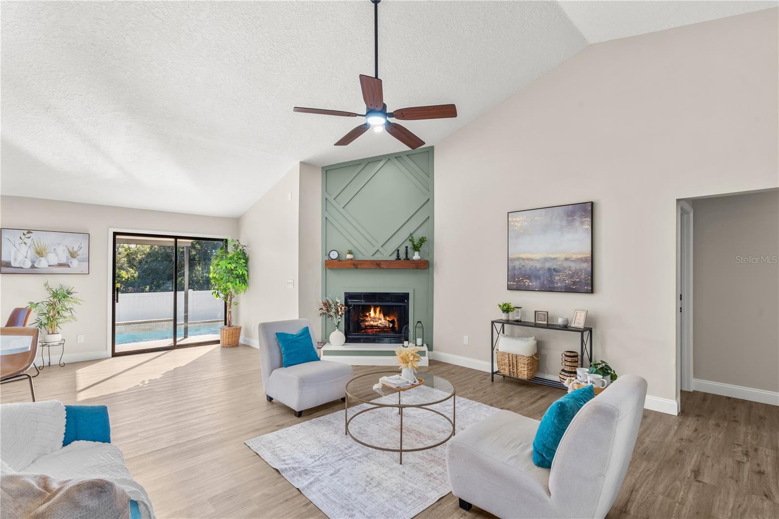 SHENNA HILL - Residential