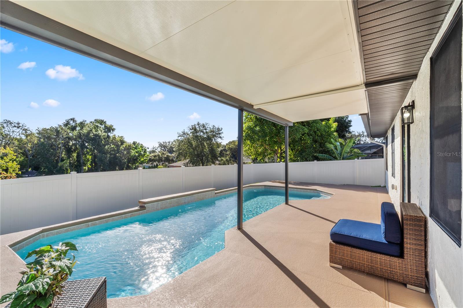 SHENNA HILL - Residential