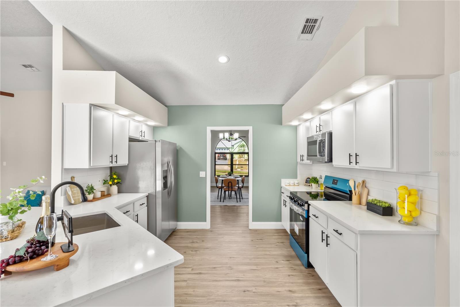 SHENNA HILL - Residential