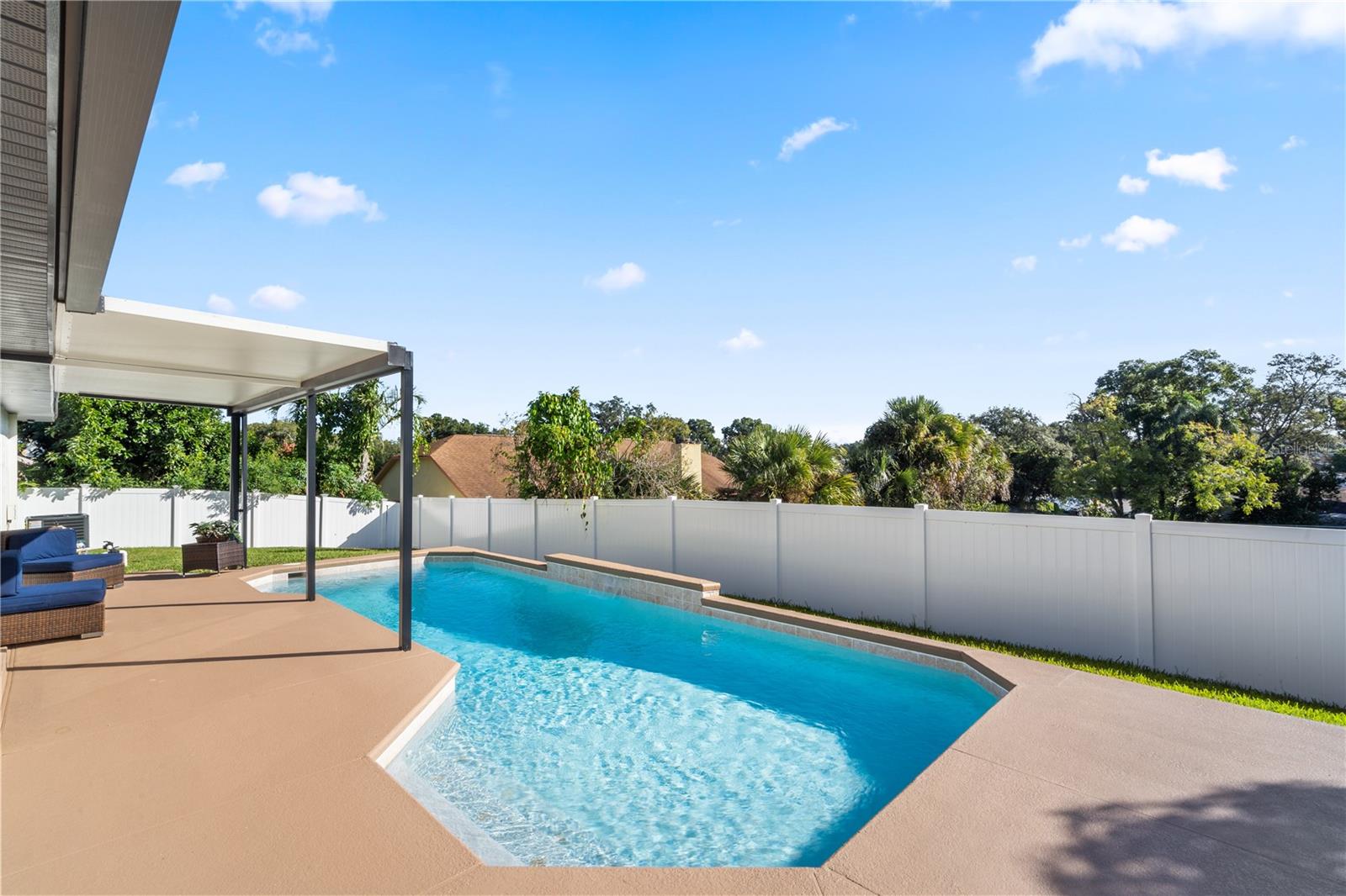 SHENNA HILL - Residential