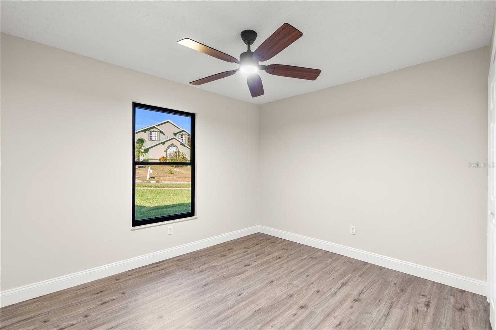 SHENNA HILL - Residential