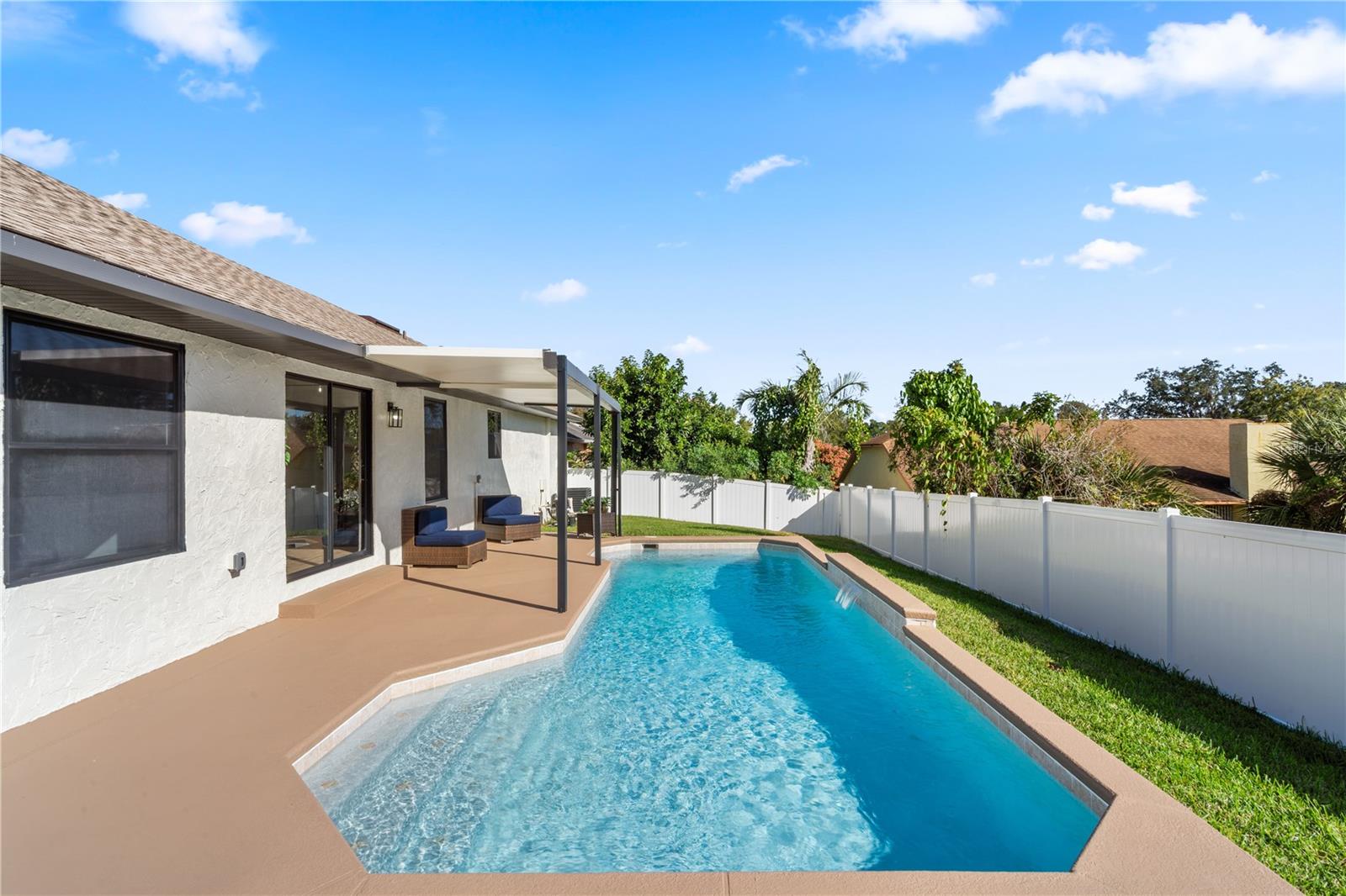 SHENNA HILL - Residential