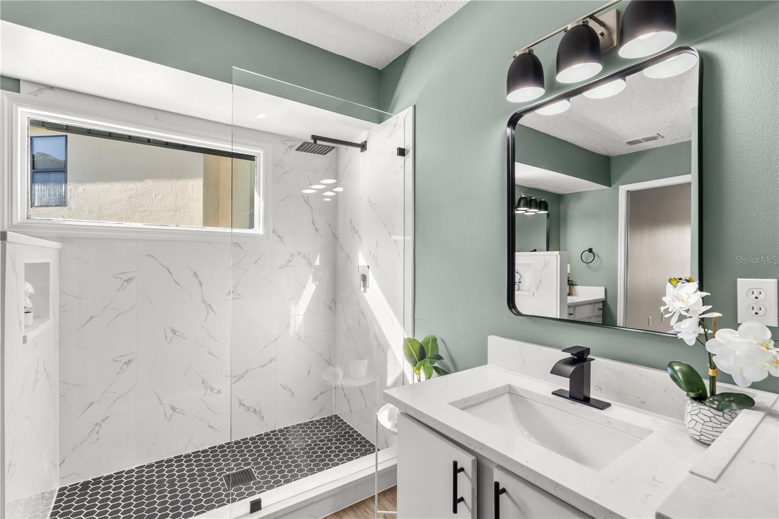 SHENNA HILL - Residential