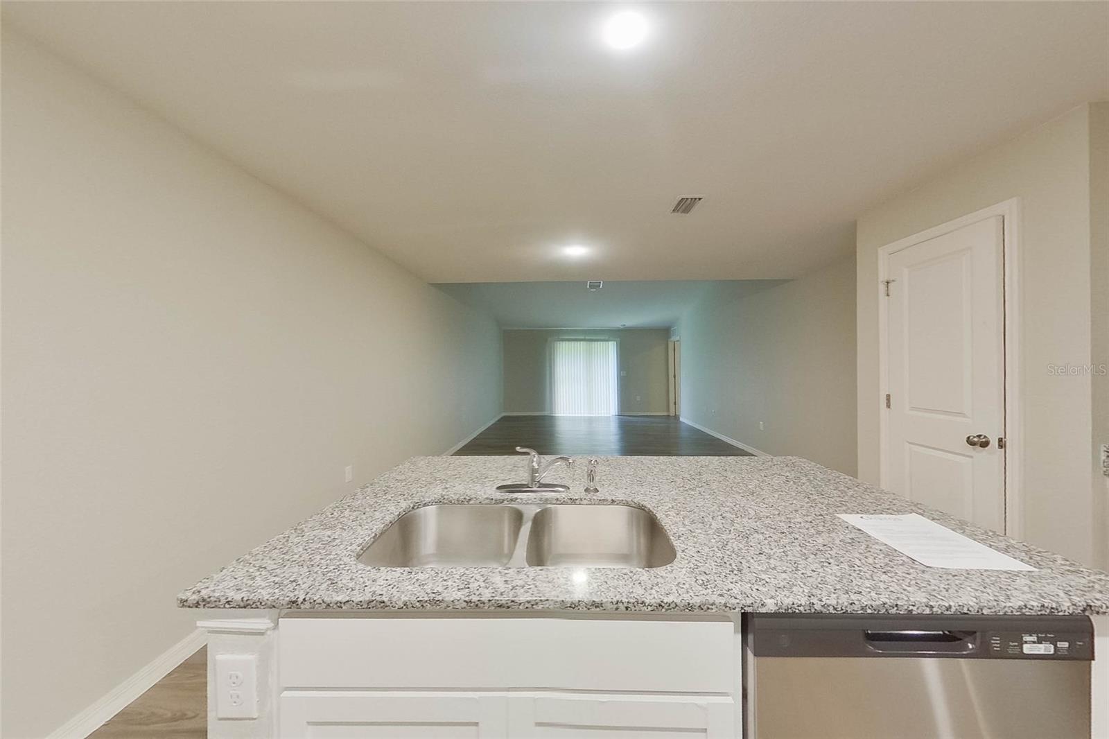 VISTANNA VILLAS - Residential Lease