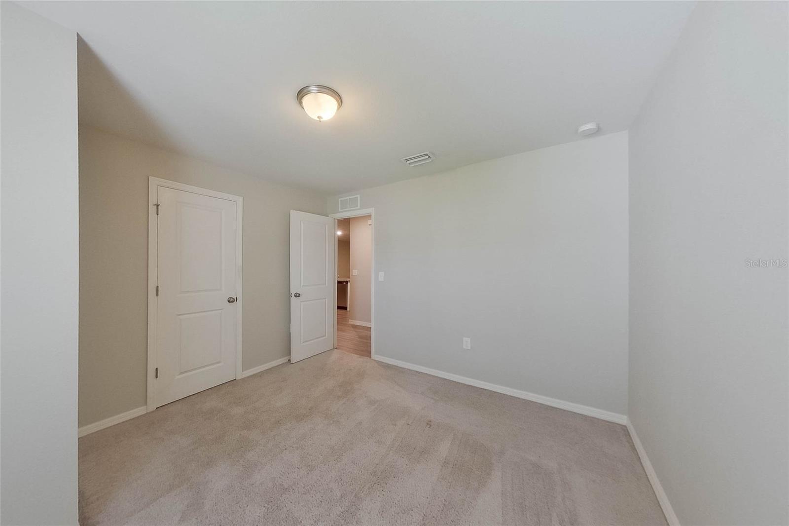 VISTANNA VILLAS - Residential Lease