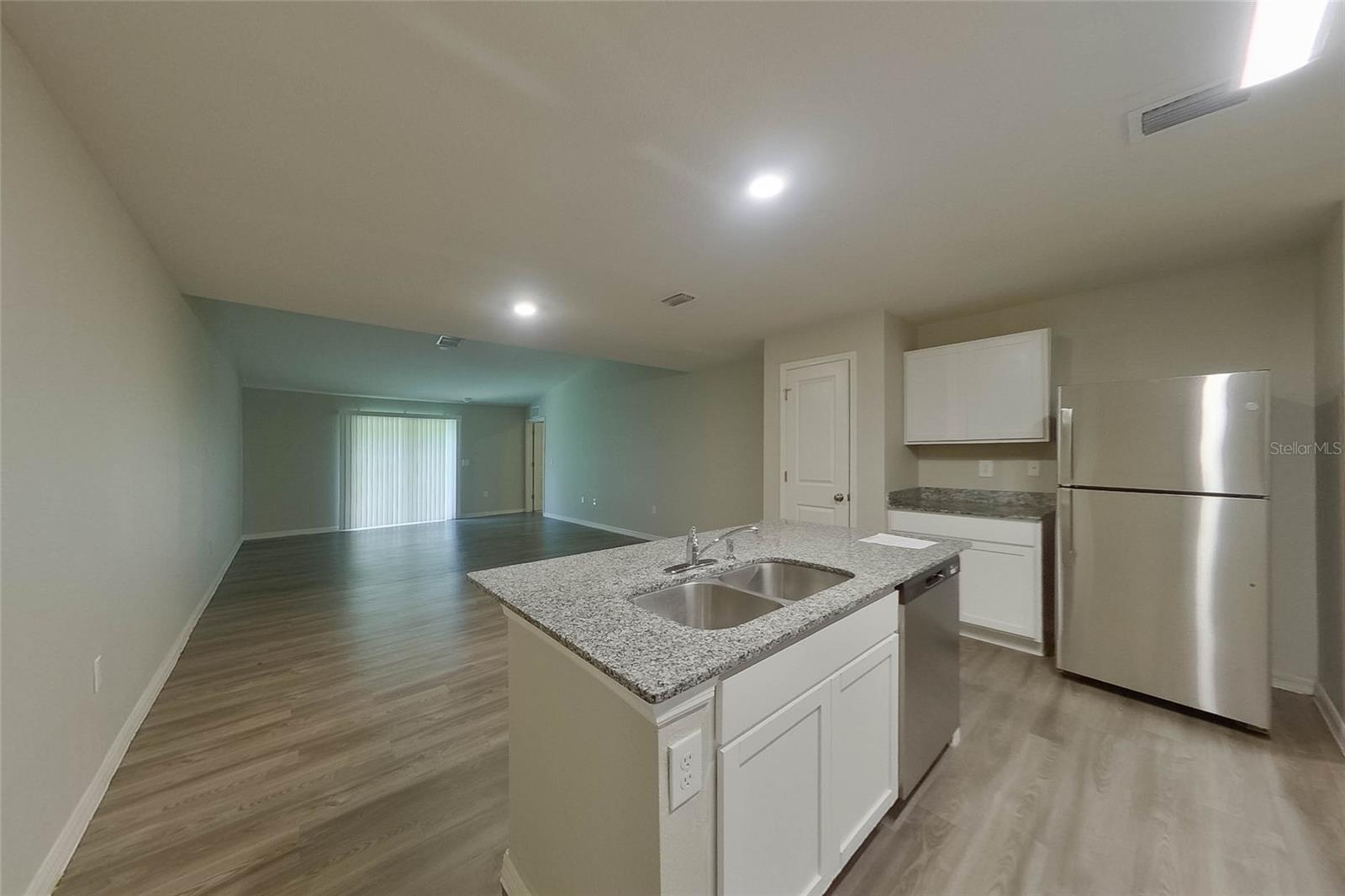 VISTANNA VILLAS - Residential Lease