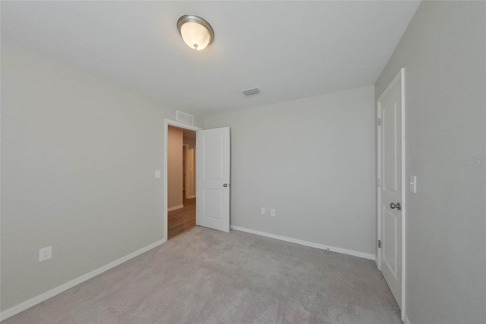 VISTANNA VILLAS - Residential Lease