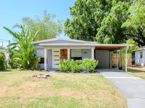 A home in TAMPA