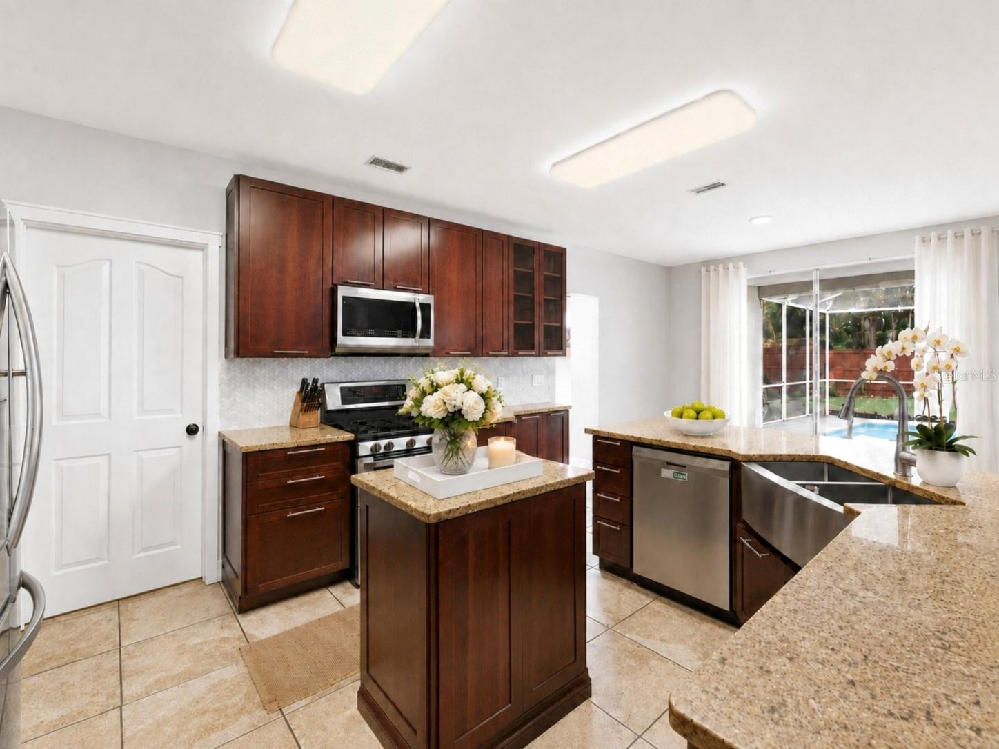 1610 LEDGESTONE DRIVE