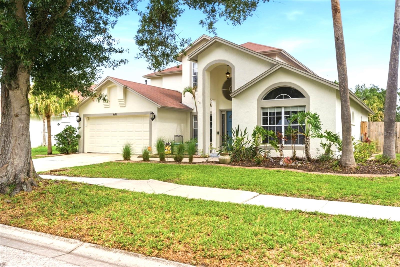1610 LEDGESTONE DRIVE