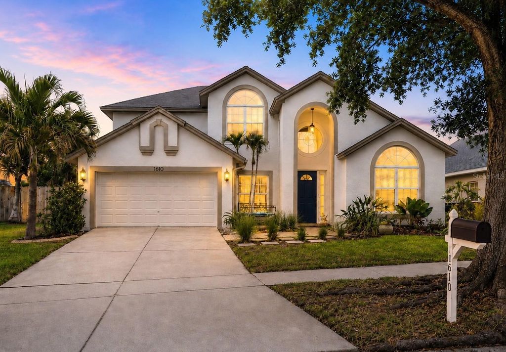 Photo of 1610 Ledgestone Drive, Brandon, FL 33511 (MLS # TB8512998)