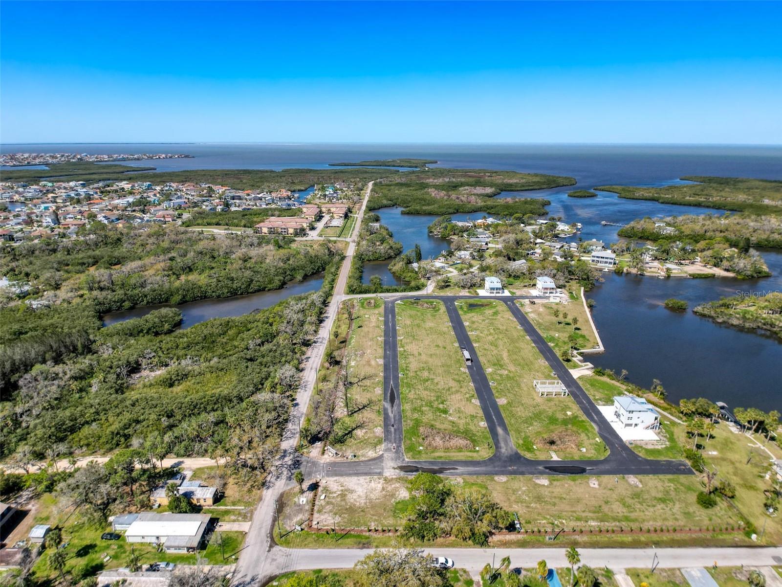 COTTAGES AT OYSTER BAYOU PB 86 PG 012 LO - Land