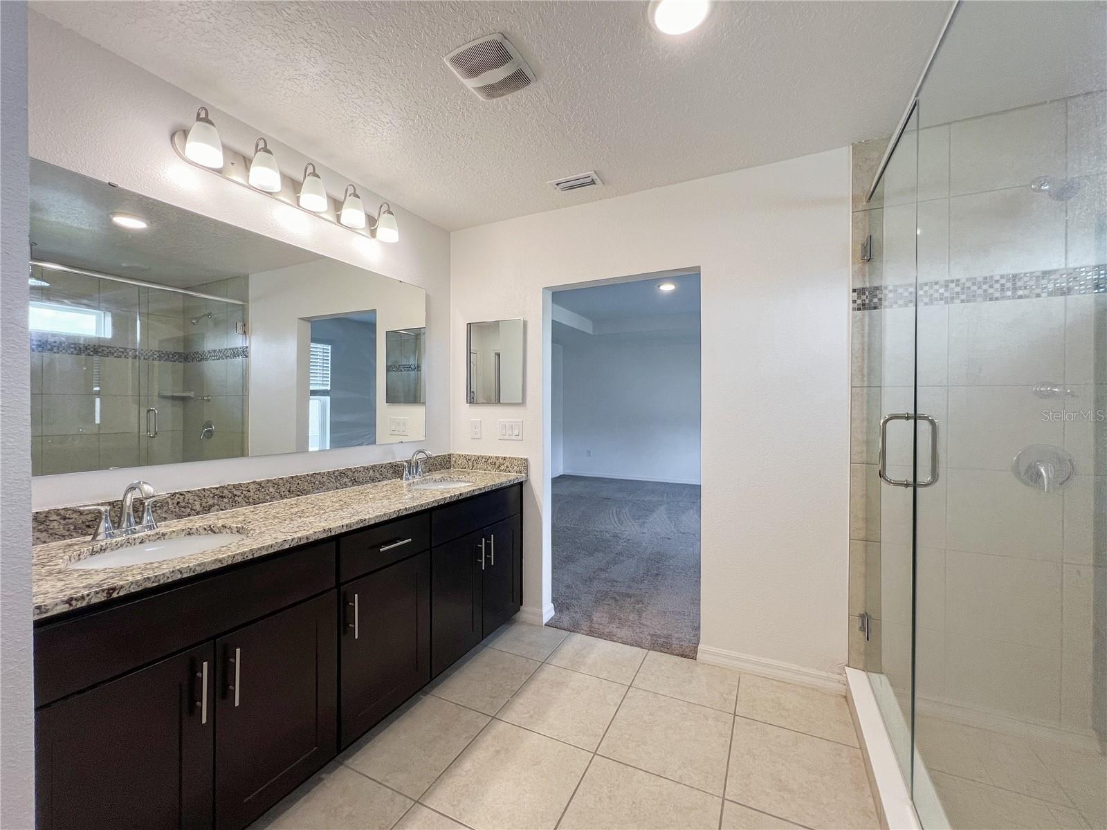 AVALON WOODS - Residential