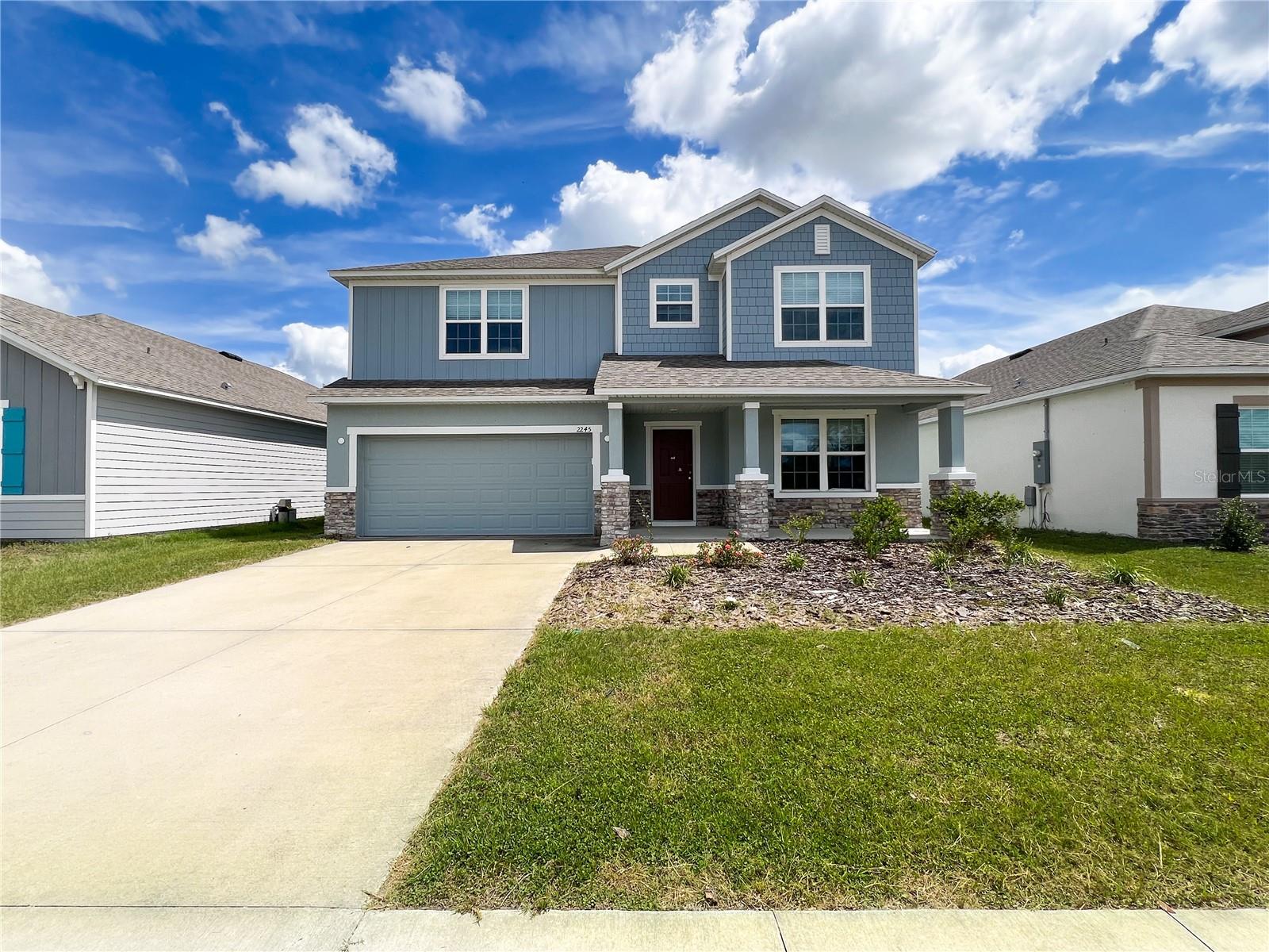 AVALON WOODS - Residential