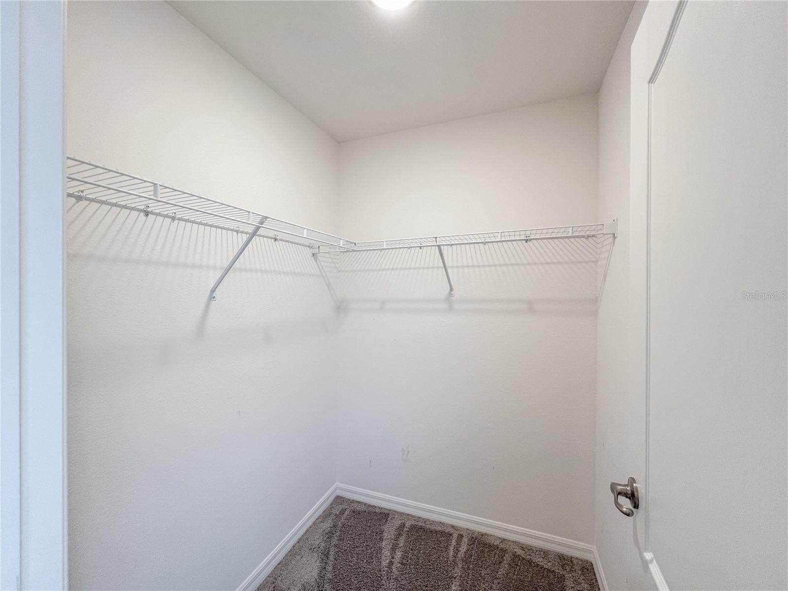 AVALON WOODS - Residential