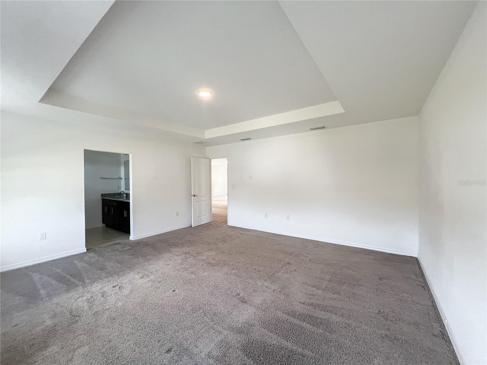 AVALON WOODS - Residential