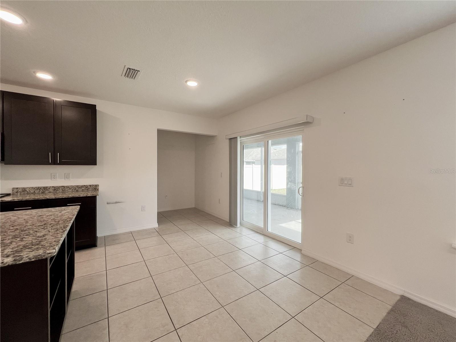 AVALON WOODS - Residential