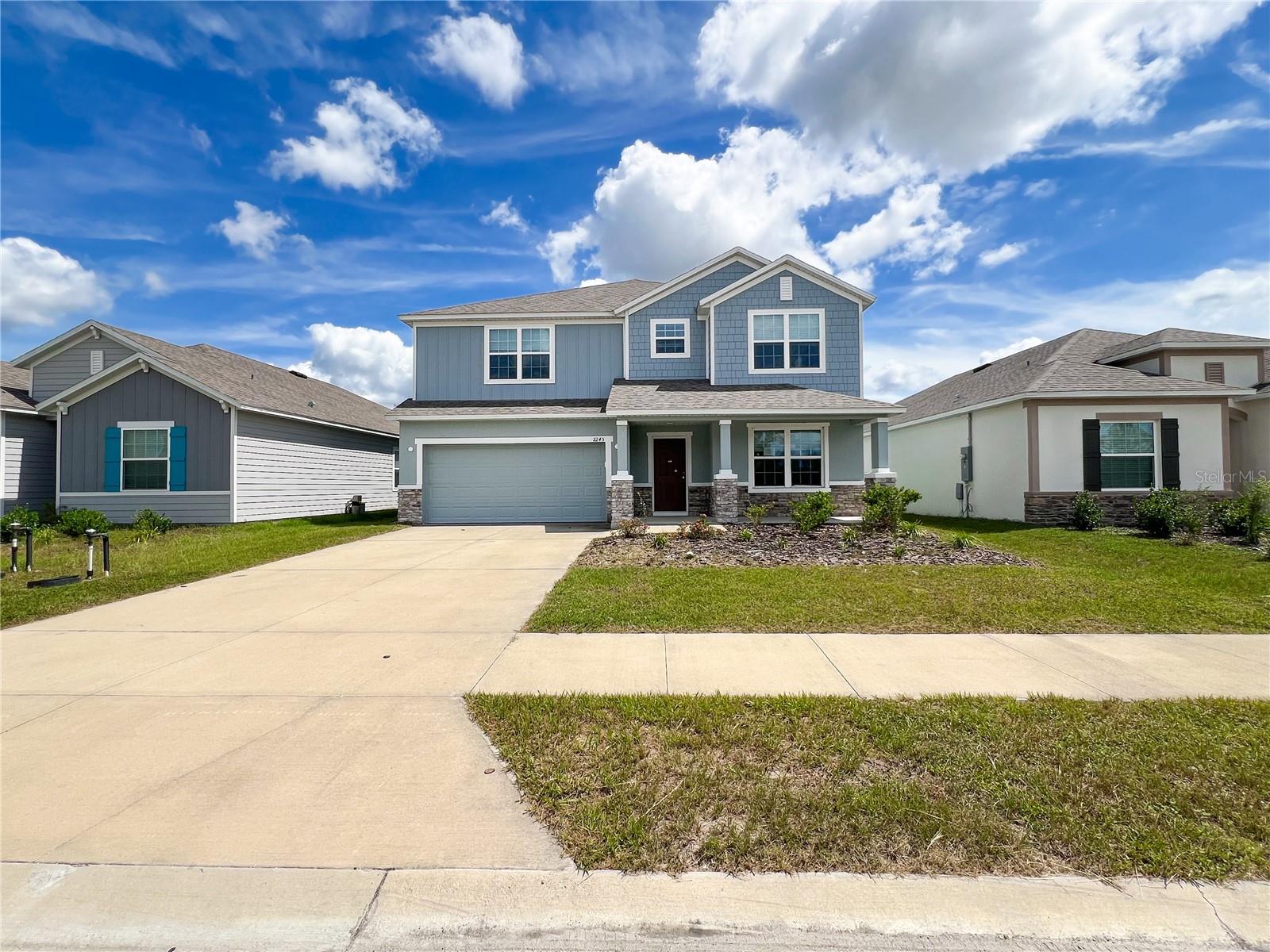 AVALON WOODS - Residential