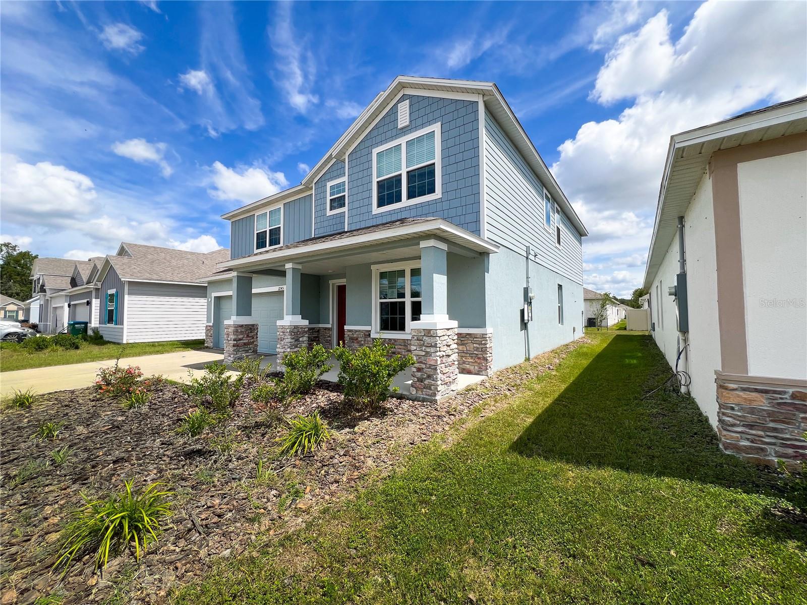 AVALON WOODS - Residential