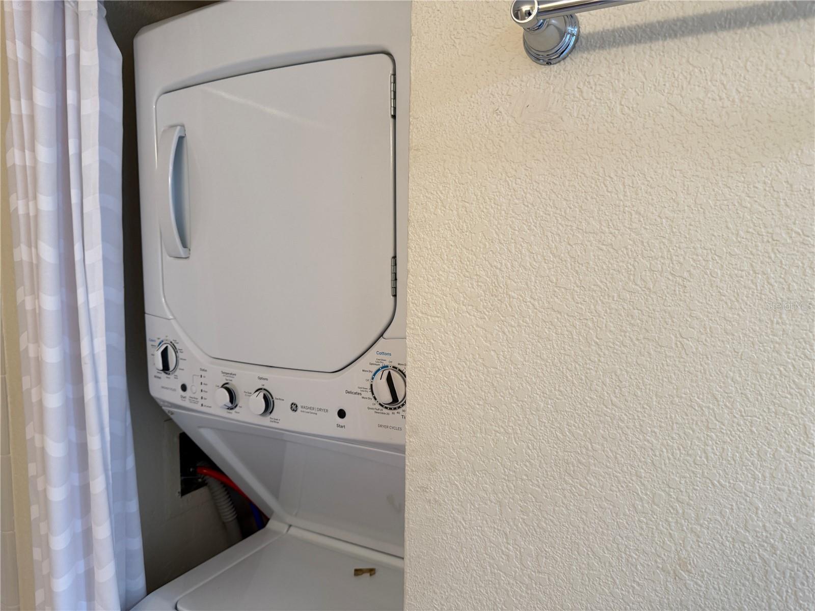 ASHTON LAKES 01 & 02 - Residential