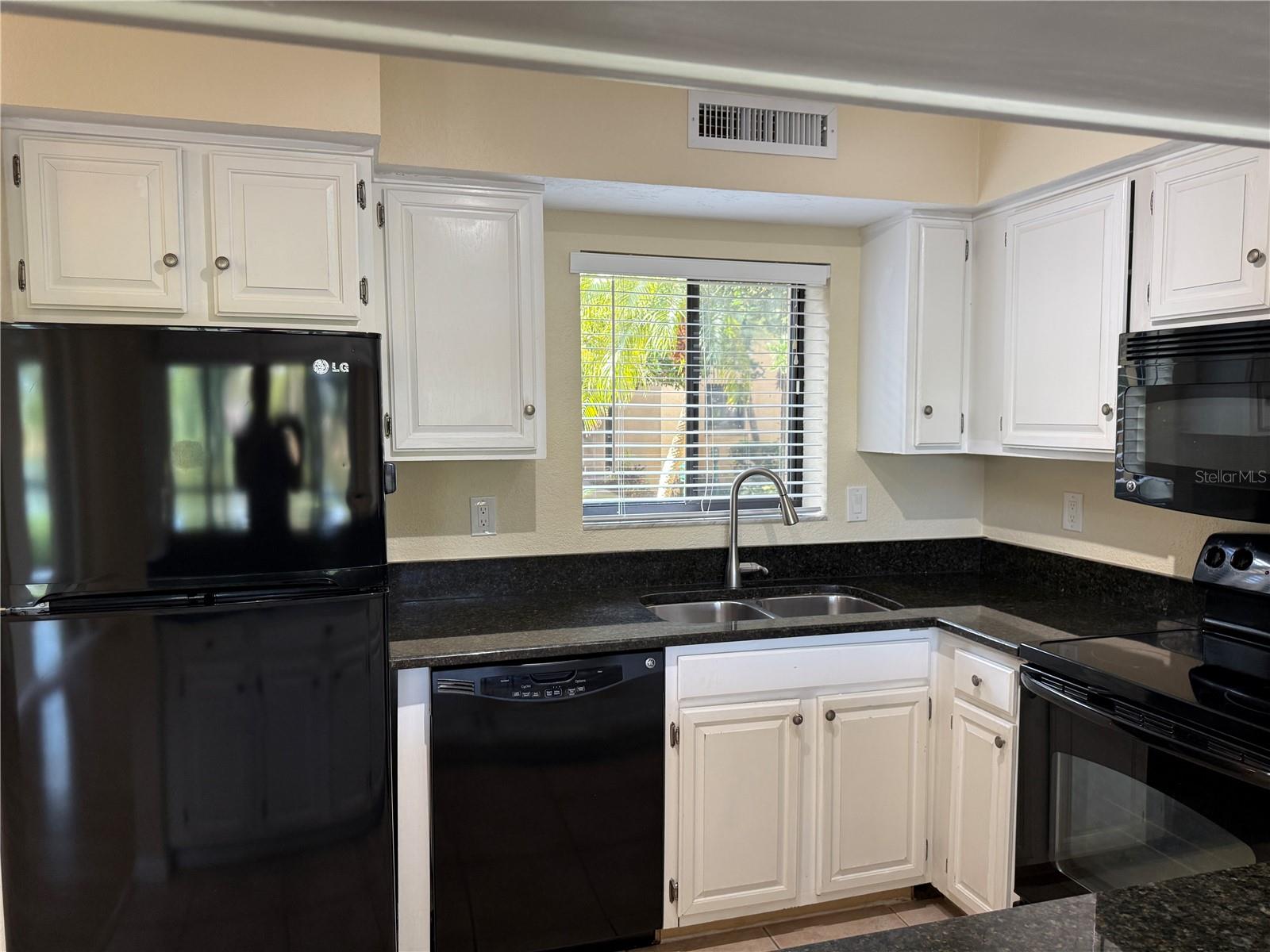 ASHTON LAKES 01 & 02 - Residential