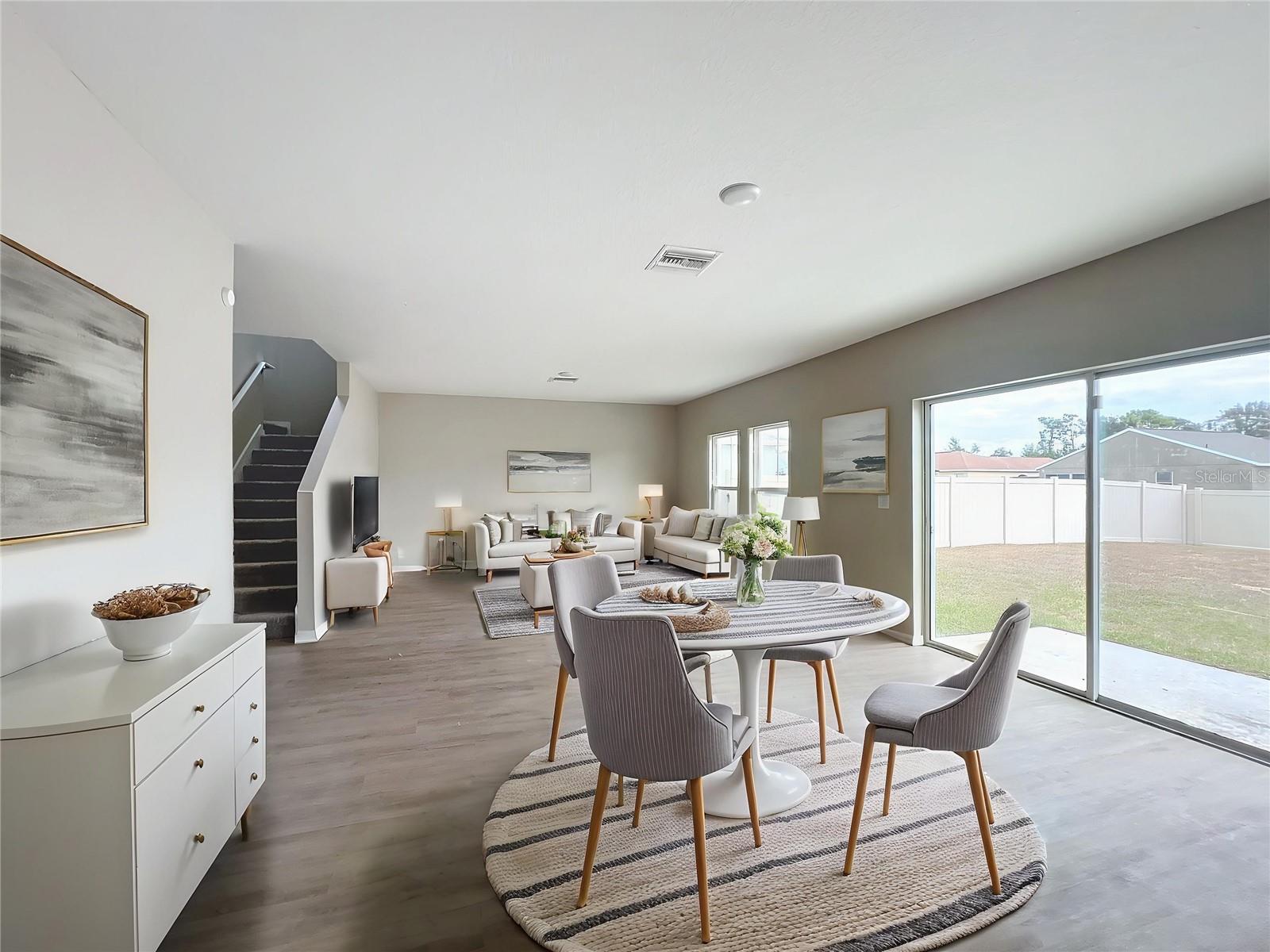 1404 AXEL CIRCLE