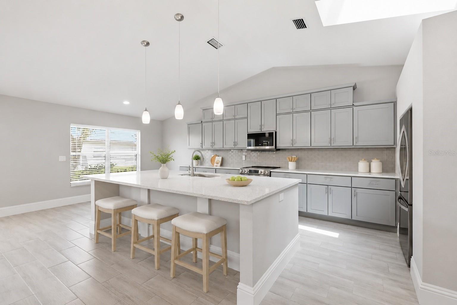 4112 VALLARTA COURT 3041