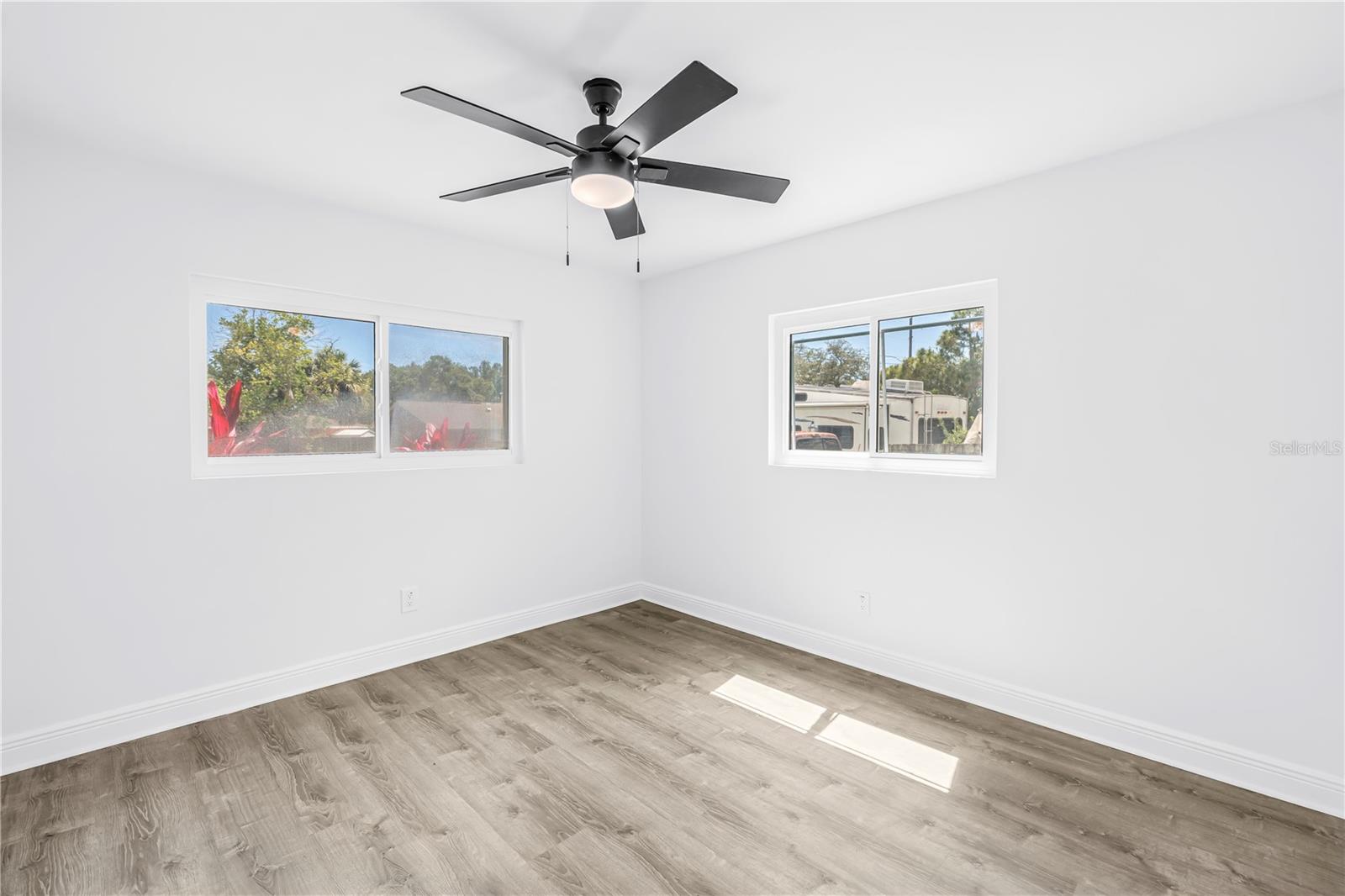 EDGEWATER ESTATES - Residential
