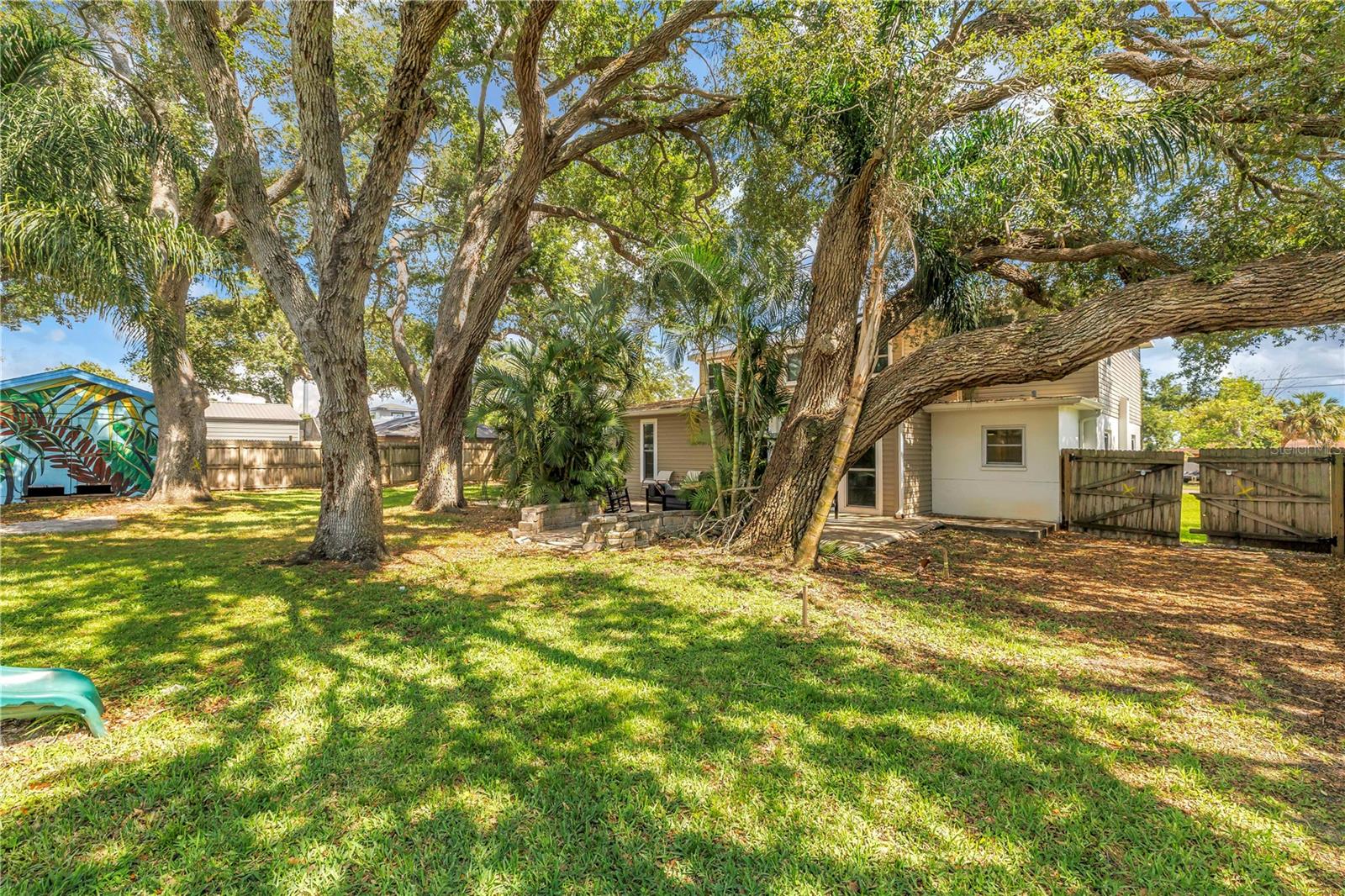 EDGEWATER ESTATES - Residential
