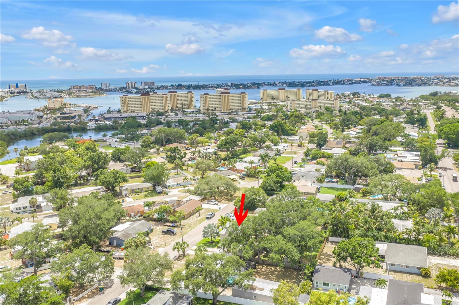 EDGEWATER ESTATES - Residential