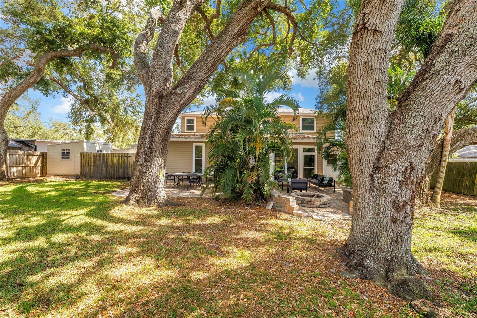 EDGEWATER ESTATES - Residential