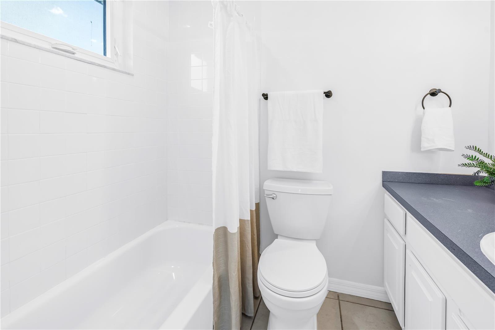 EDGEWATER ESTATES - Residential