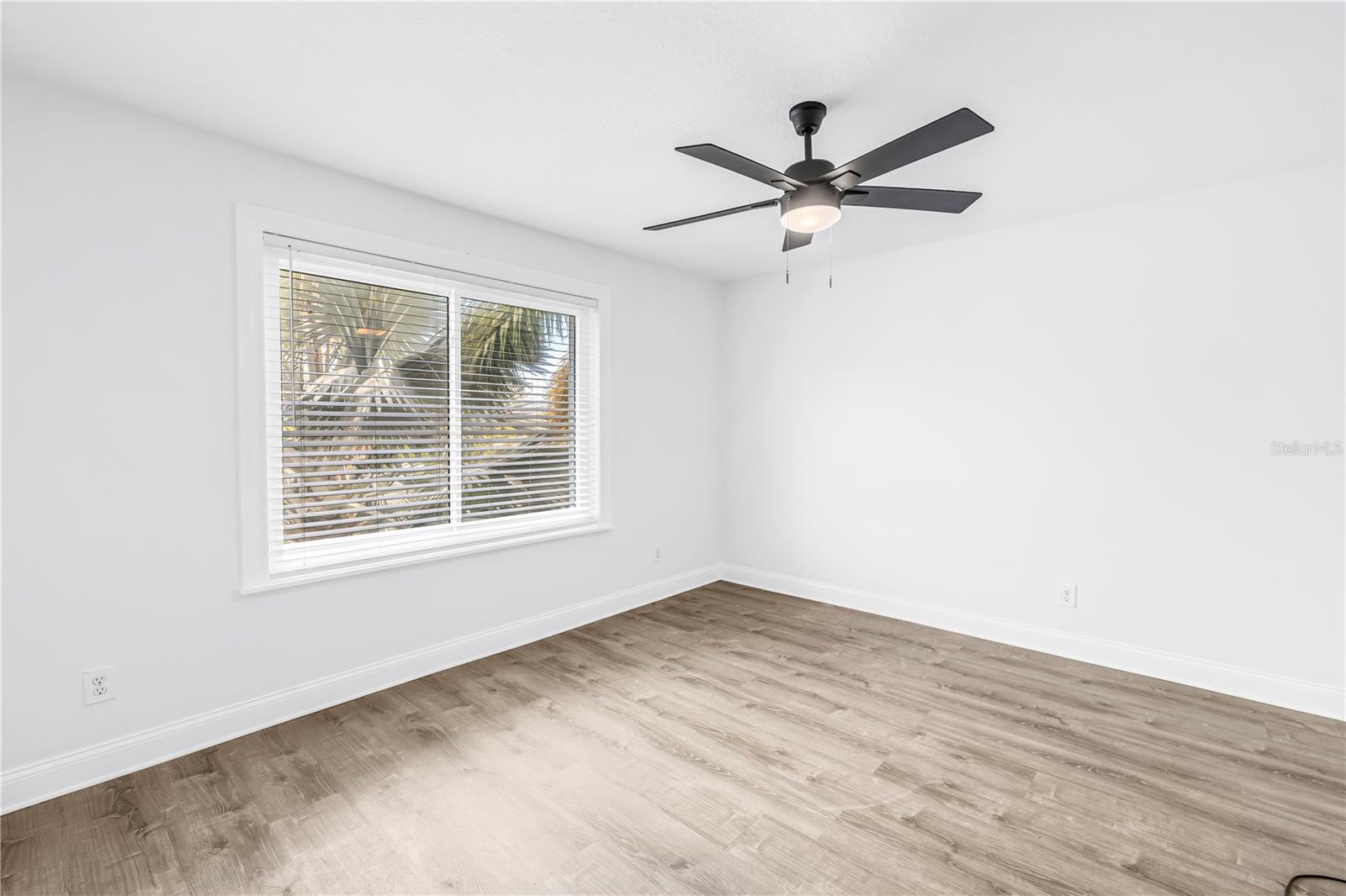 EDGEWATER ESTATES - Residential