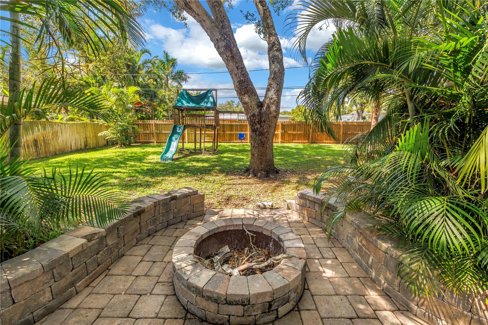 EDGEWATER ESTATES - Residential