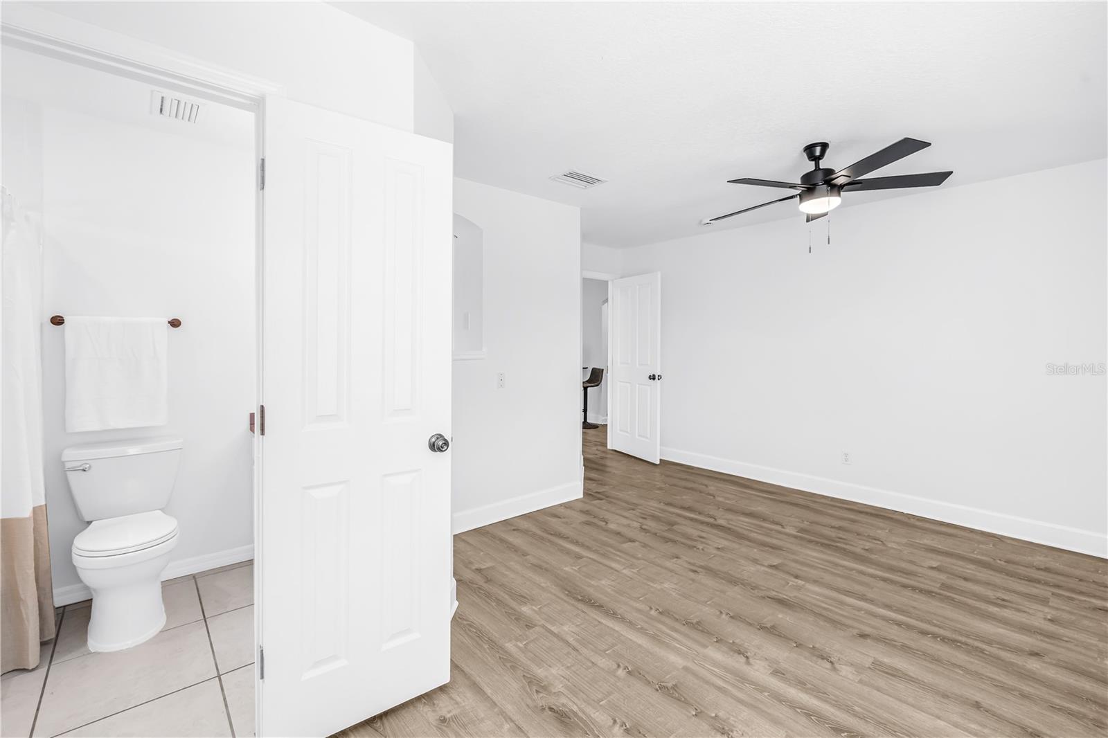 EDGEWATER ESTATES - Residential