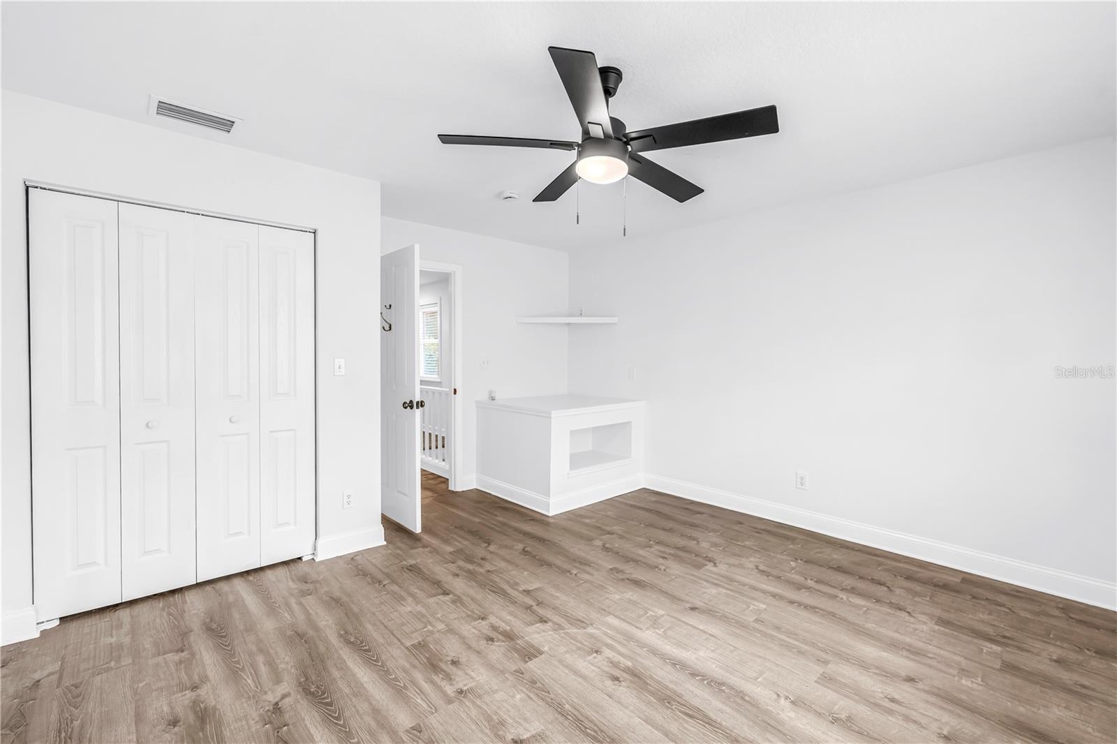 EDGEWATER ESTATES - Residential