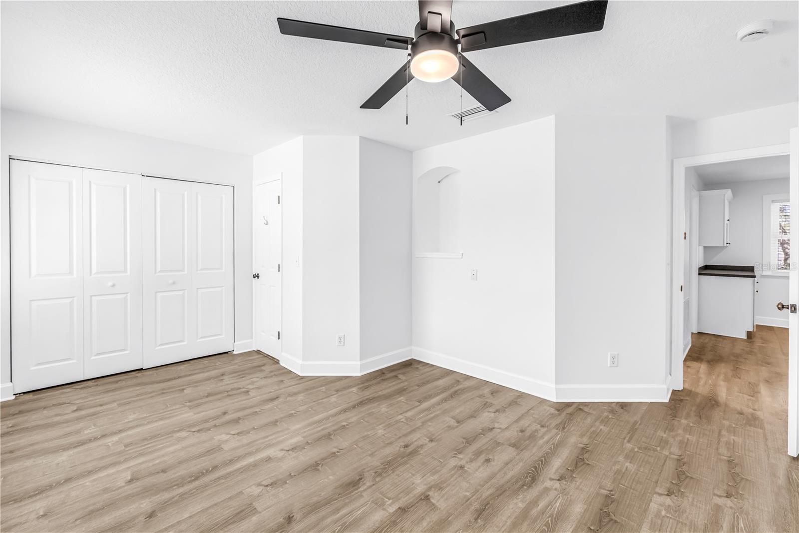 EDGEWATER ESTATES - Residential