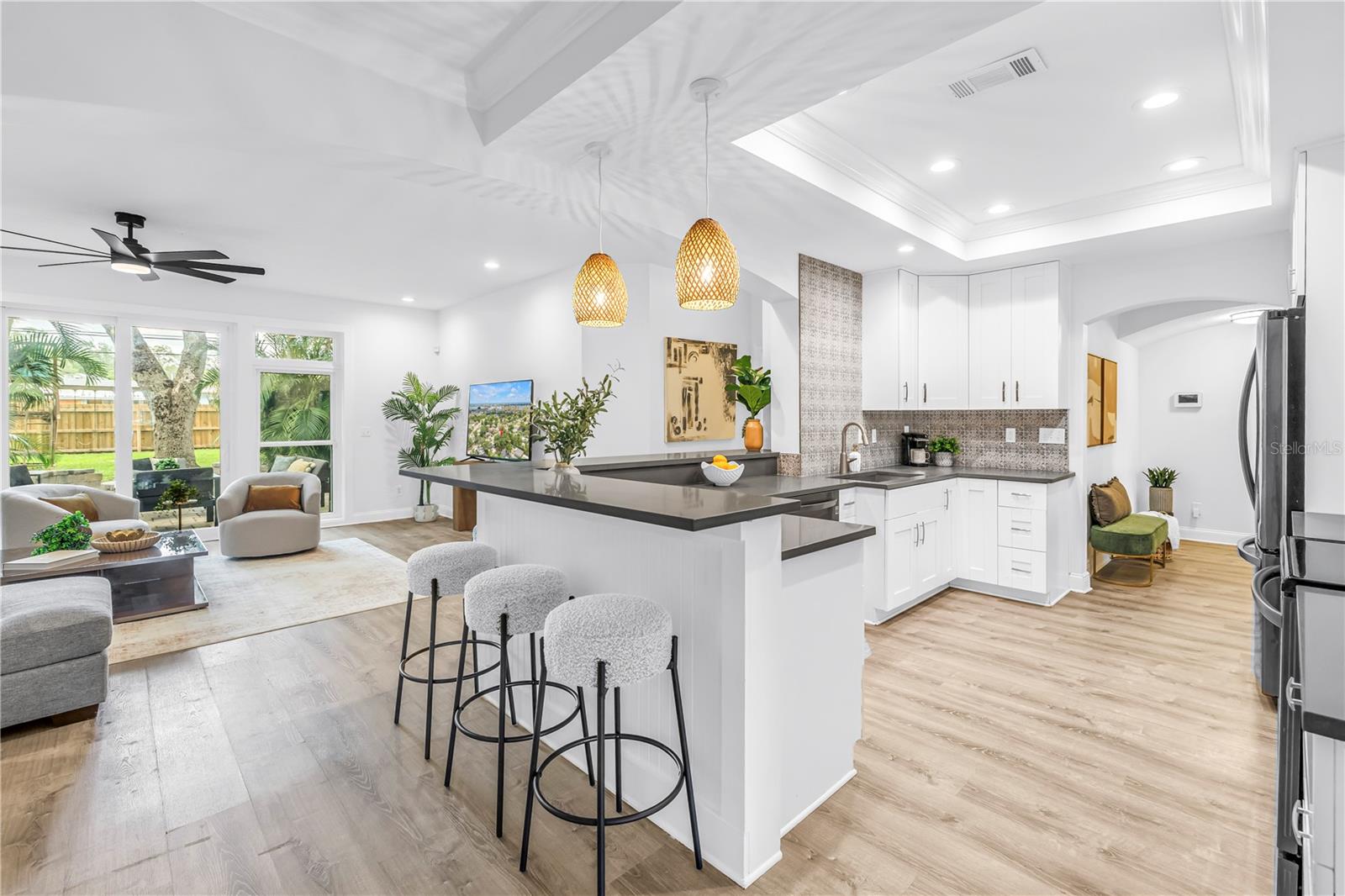 EDGEWATER ESTATES - Residential