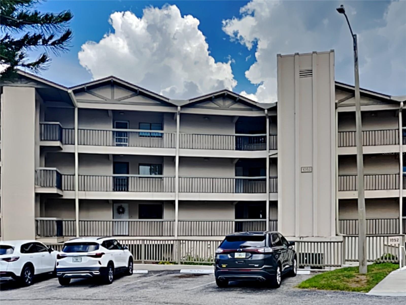 Enjoy this charming 2-bedroom, 2-bathroom condo on the 4th floor of Lake Lotus Condos, accessible via elevator. The unit features cozy carpeting throughout and a generous master bedroom with a walk-in closet. Step out onto the balcony to take in scenic views of the preserve and lake, offering a peaceful retreat in the back of the neighborhood. Water is included in the rent, making utility management easier. Conveniently situated just minutes from 414, I-4, shopping centers, and dining options, with Downtown Orlando only a 15-minute drive away.
Water included in rent.
Resident Benefit Package: $42.00-month. Includes HVAC air filter delivery, Tenant Liability Insurance, Credit Reporting, Tenant Rewards Program, and much more!
This property is eligible for deposit alternative coverage in lieu of a security deposit. For information and enrollment, please contact our leasing team and enjoy a deposit-free renting experience.