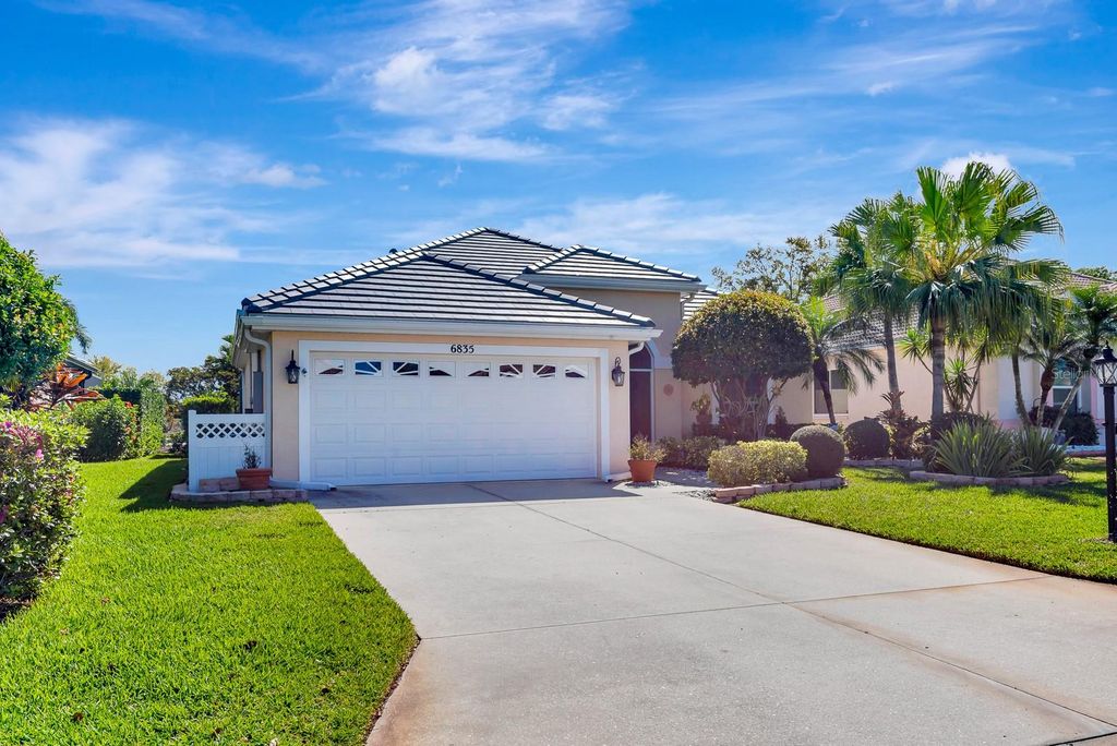 Photo of 6835 Winslow Street, Sarasota, FL 34243 (MLS # A4688505)