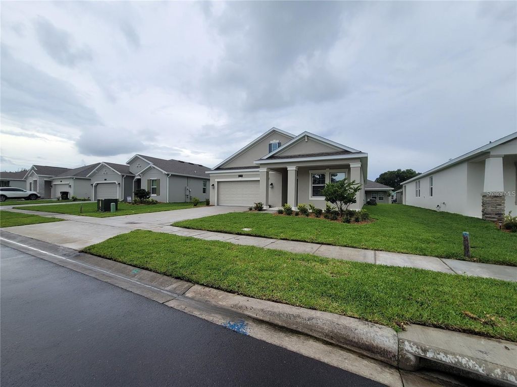 Photo of 5579 Bakewell Place, Saint Cloud, FL 34771 (MLS # S5146130)