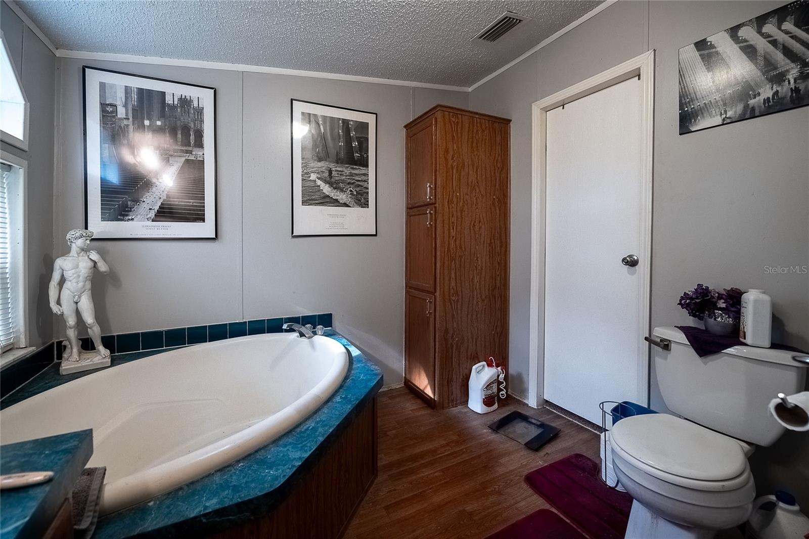 COUNTRY VIEW ESTATES - Residential