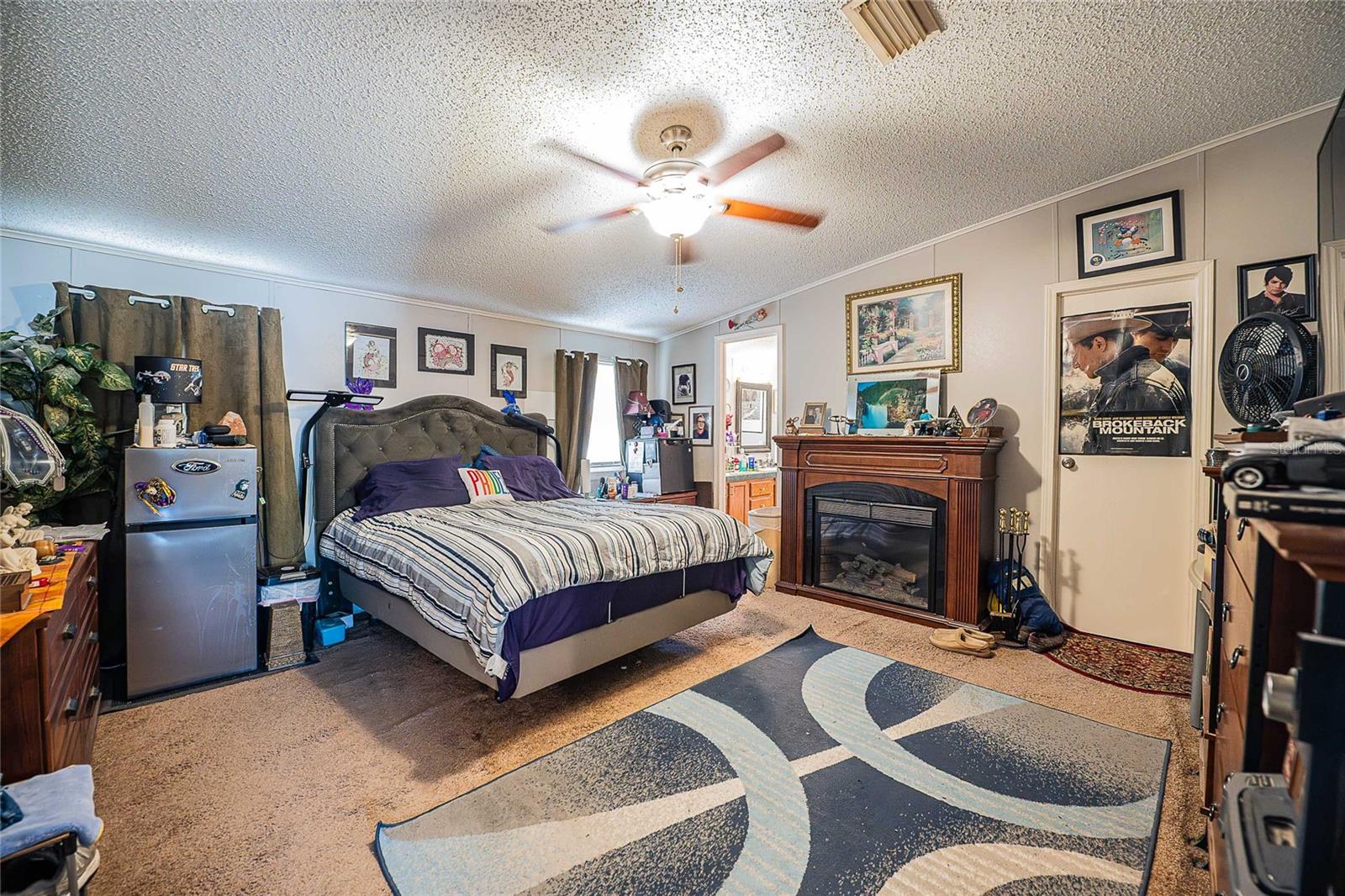 COUNTRY VIEW ESTATES - Residential